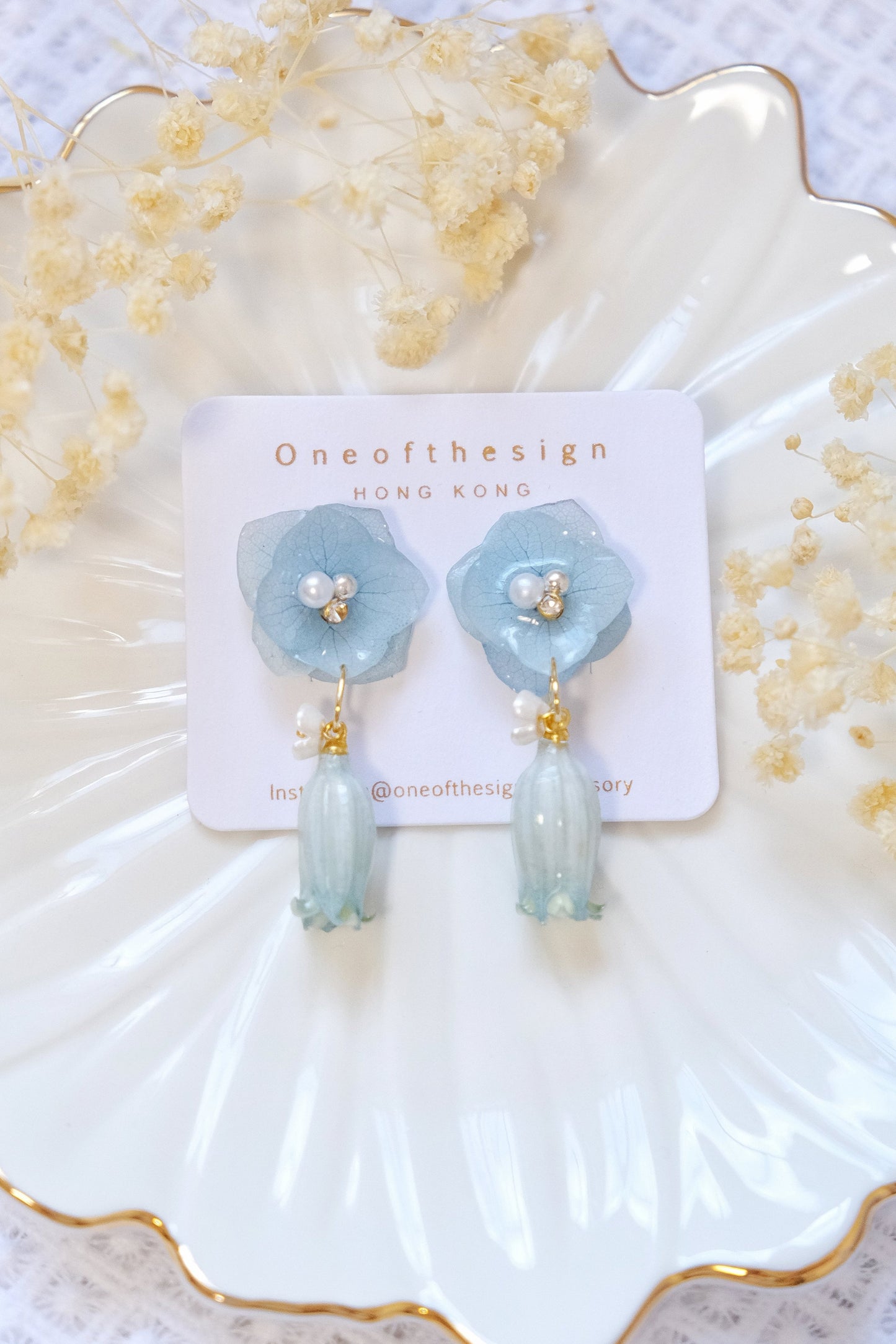 Preserved hydrangea x Campanula Earring